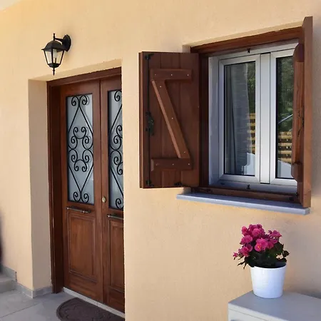 Ferienhaus The Old Coffeehouse Kalopanagiotis