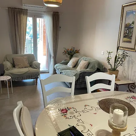 The Old Coffeehouse * Kalopanagiotis